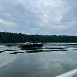 Yacht Club Wejsuny * Ruciane-Nida