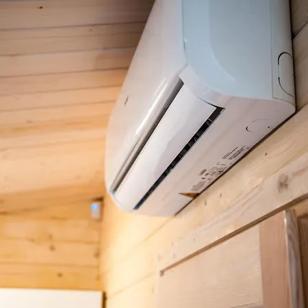 Yacht Club Wejsuny Ruciane-Nida