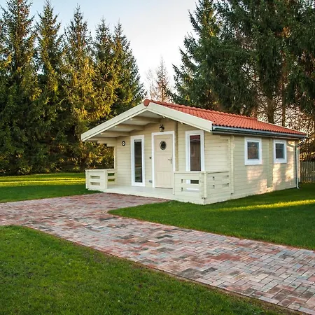 Yacht Club Wejsuny * Ruciane-Nida