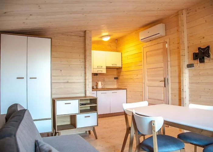 Yacht Club Wejsuny Ручане-Нида